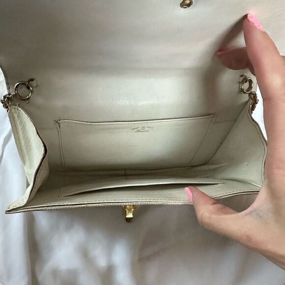 Beautiful Gucci white lizard gold closures chain strap, 80's - Picture 7 of 16